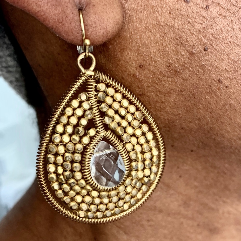 Earrings. - Picture 3 of 4
